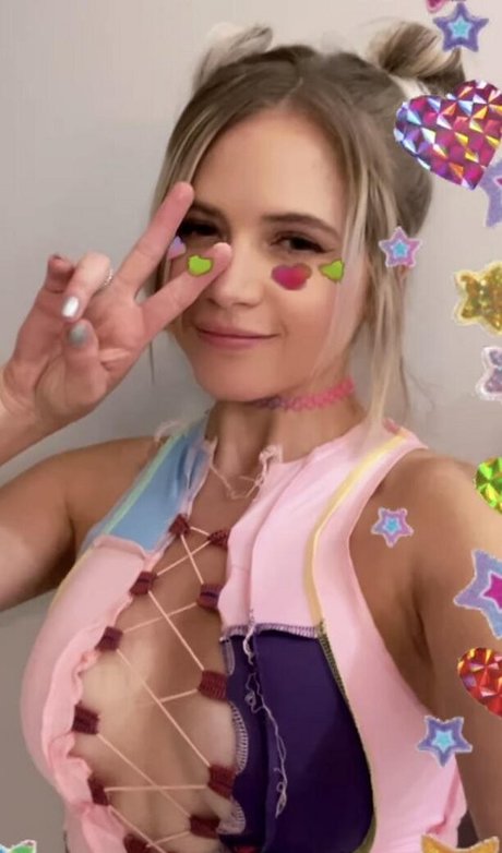 Collete Davis naked model photos