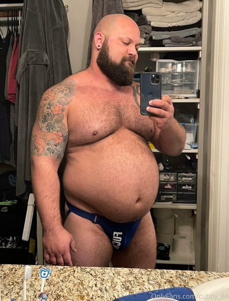 curvy lesbian onlyfans top pictures