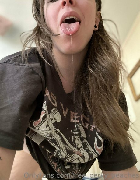 free perky peaches hot actress gallery