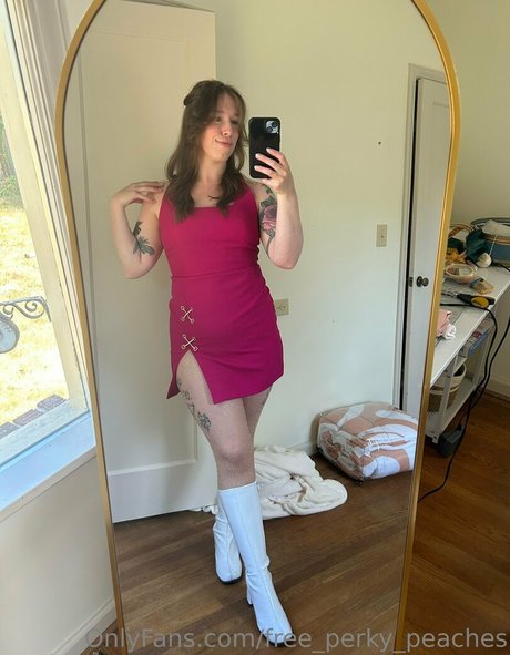 free perky peaches free model photos