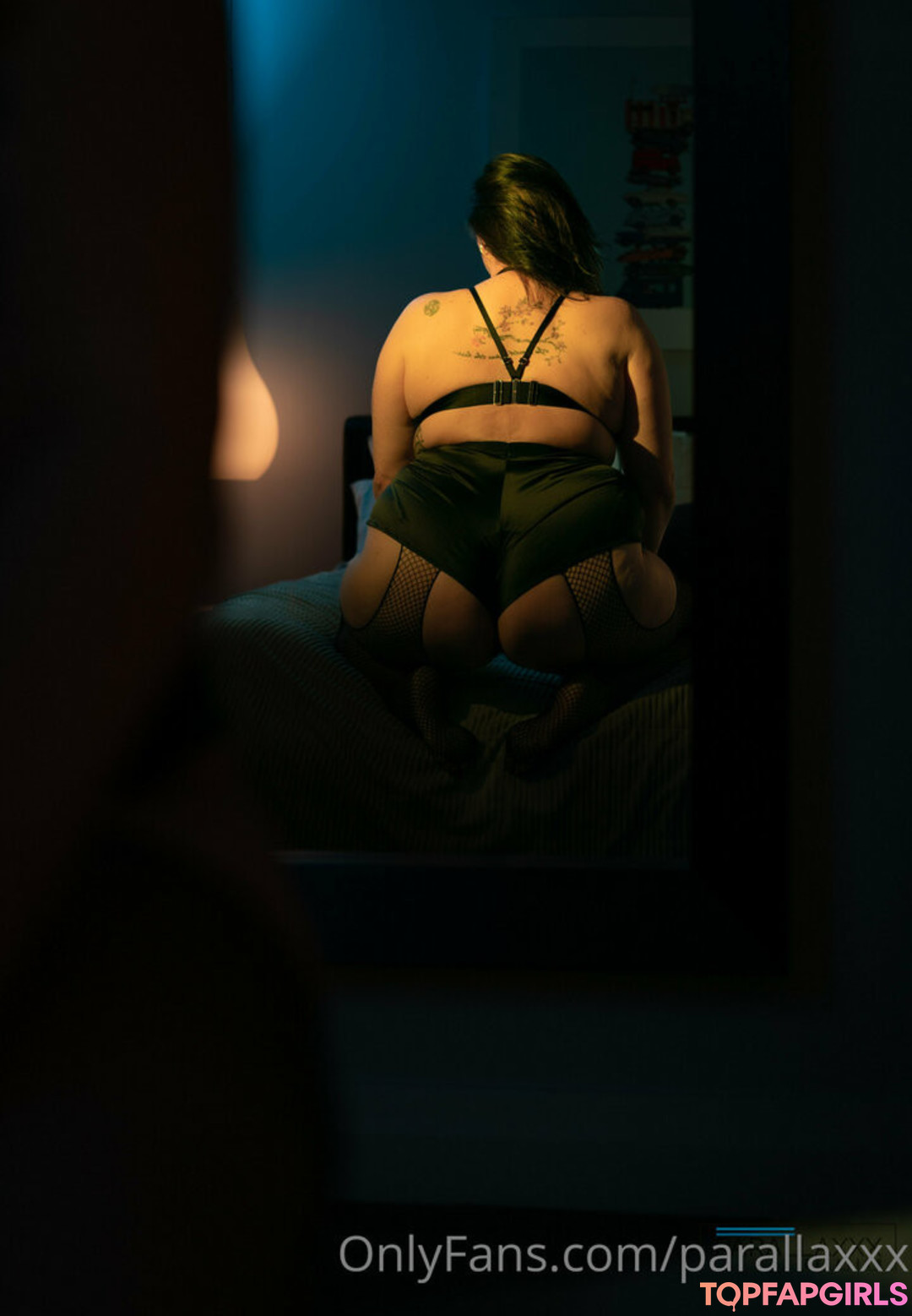 parallaxxx model art pic