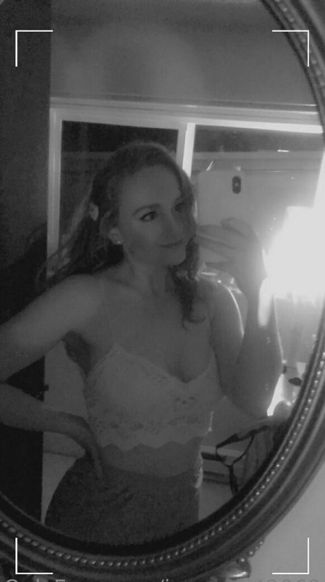 retro onlyfans free nude image