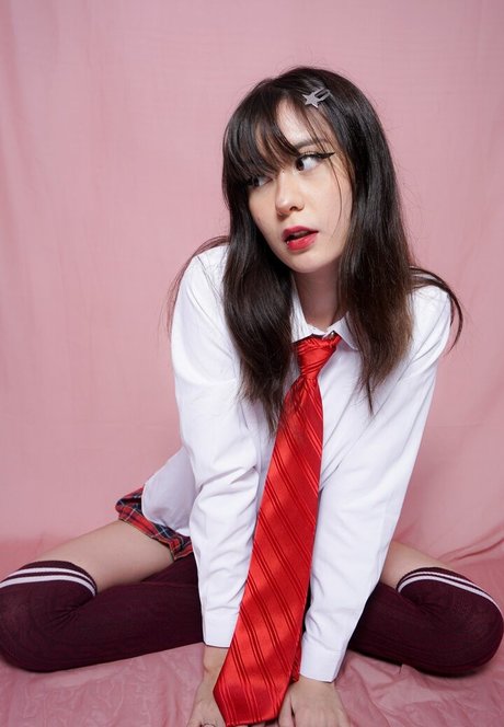 Kikira02 adult actress image