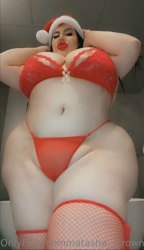 Natasha Crown model pornographic images