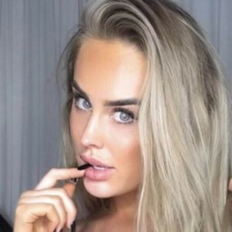 Julia Akkerman pornstar nice picture