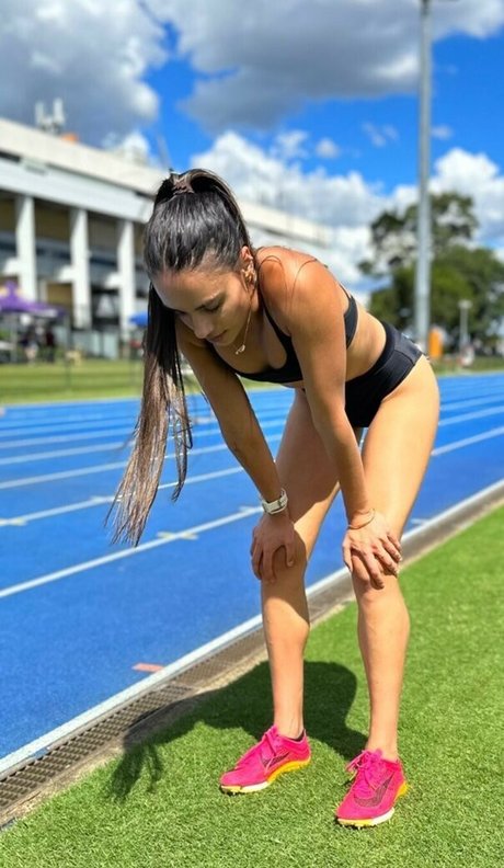 Imogen Russell star free image