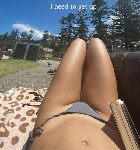 Imogen Russell model galleries