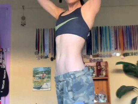 Imogen Russell erotic star photos