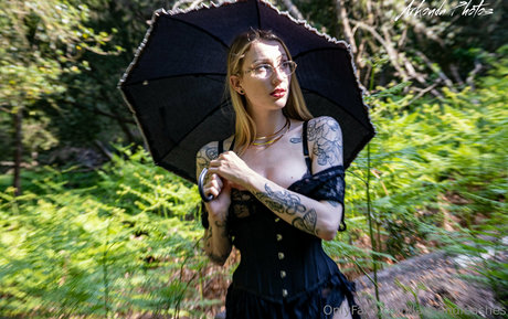 teen shemale onlyfans art nude photos