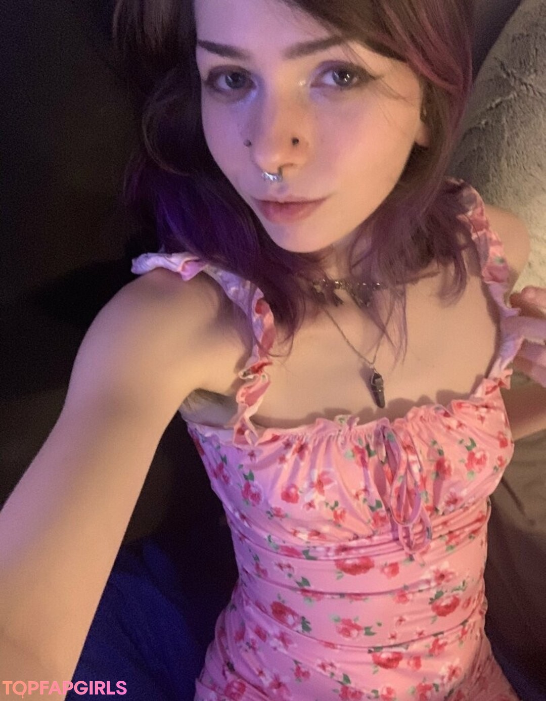cookiecumbz model erotic pictures
