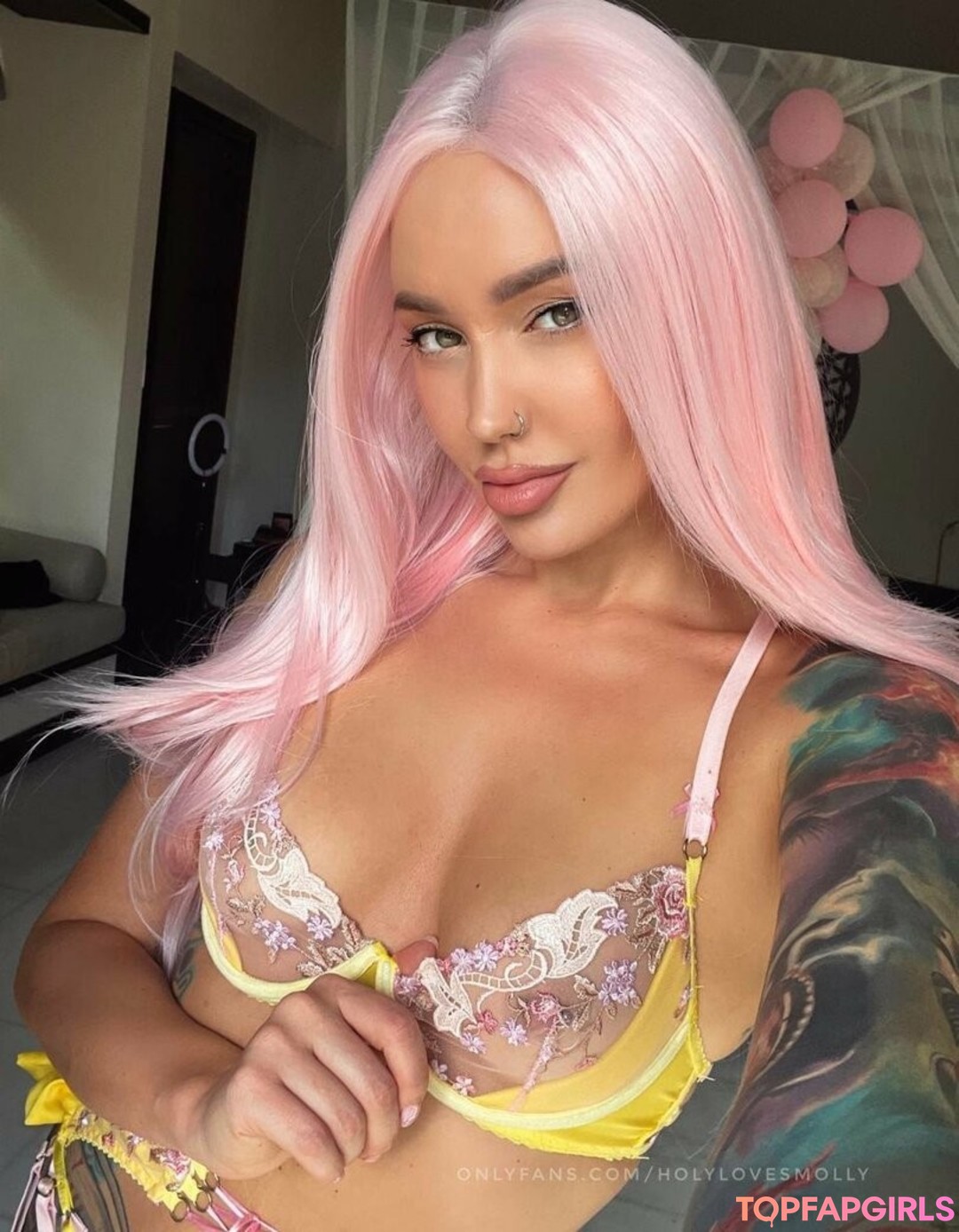 gym asian onlyfans adult images