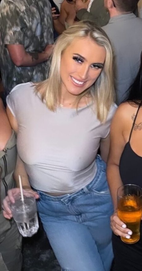 Lauren Day hd model pics