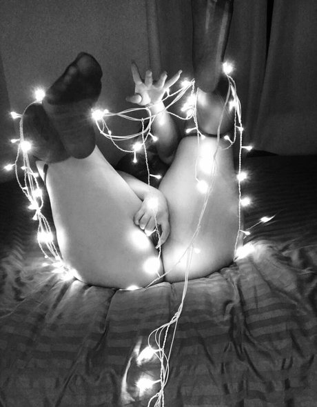 Princesa Ruiva Victoria model nude galleries