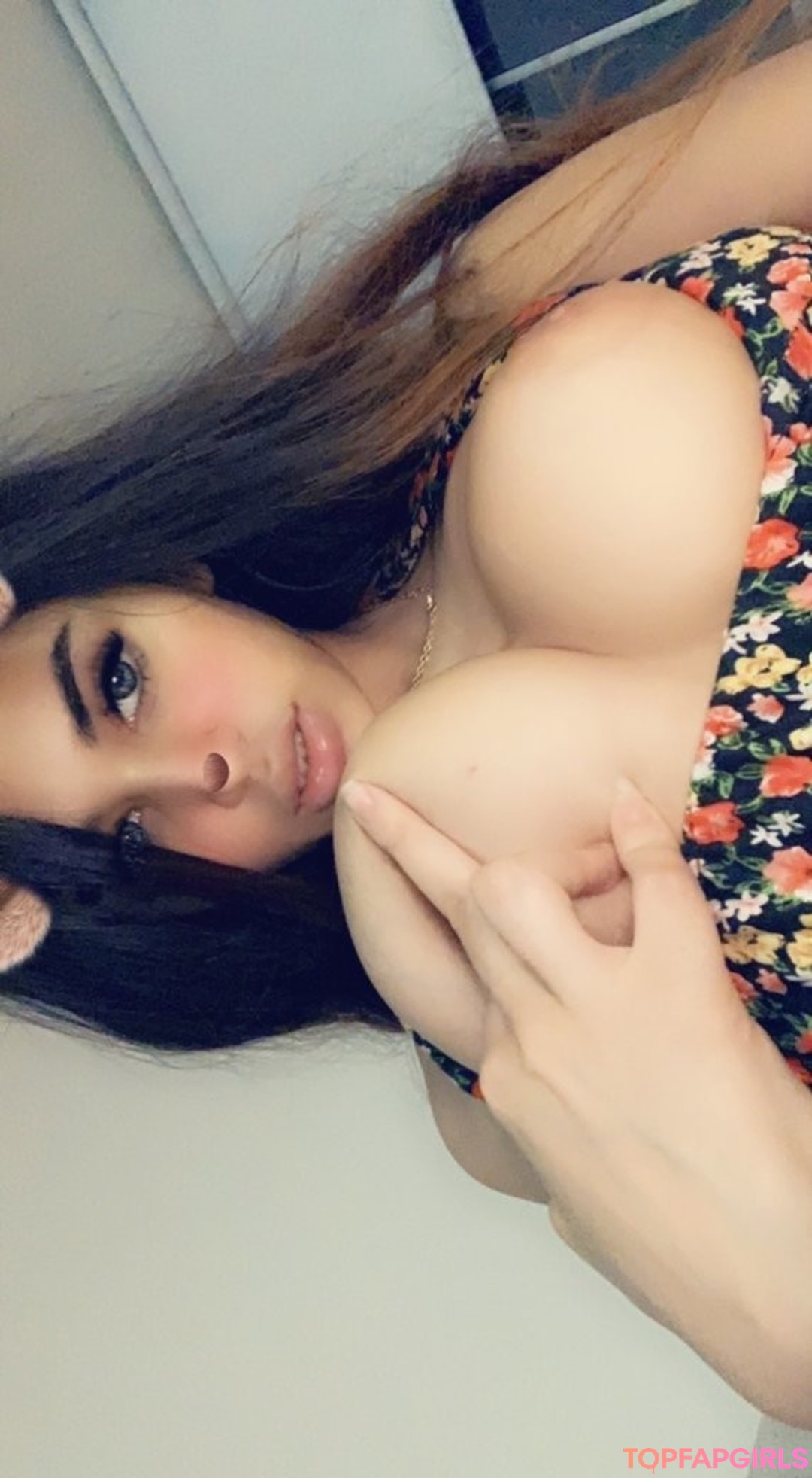 lesbian fisting onlyfans pornos gallery