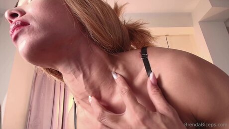 brendabiceps erotic actress photos