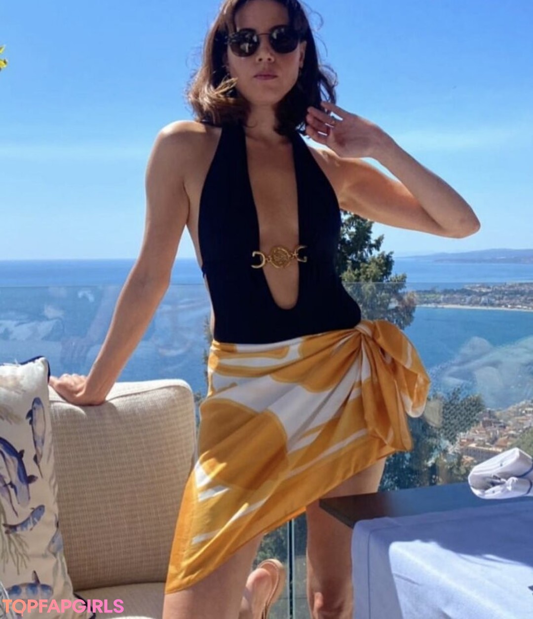 Aubrey Plaza sex model photo