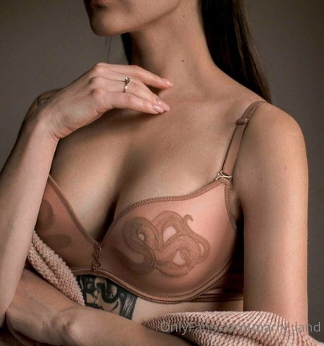 marry land erotic model archive