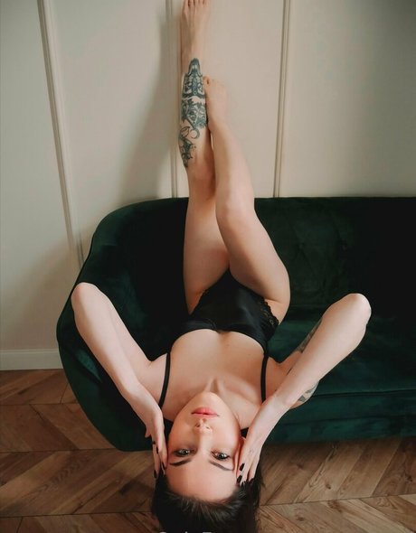 marry land beautiful model images