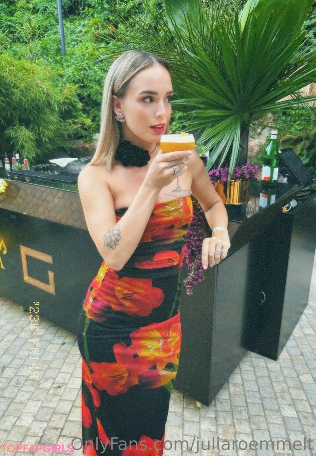 Juliaroemmelt model porn pics