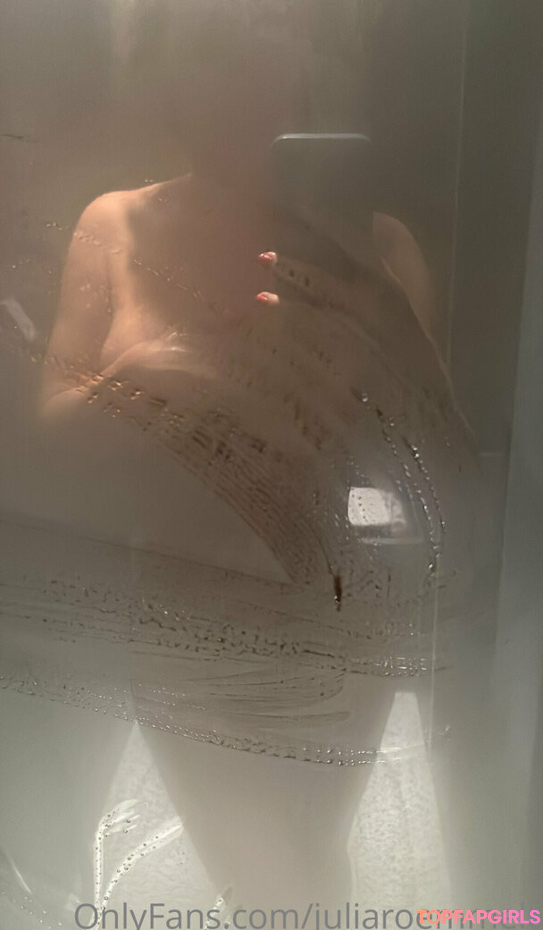 Juliaroemmelt naked actress photos