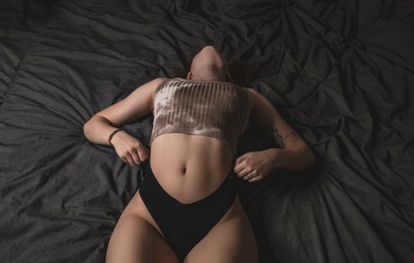 Fabled Fawn pornstar nice picture