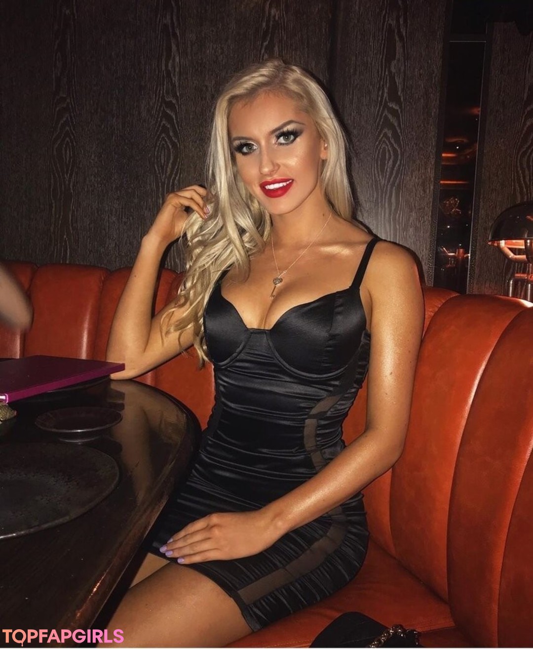 white shemale onlyfans xxx pictures