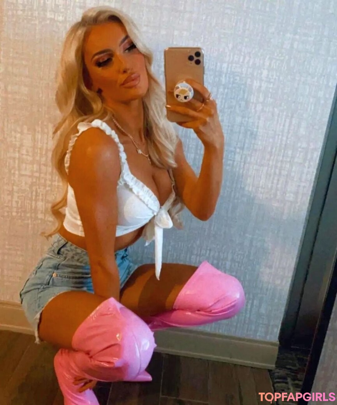 curvy star onlyfans free naked image