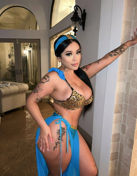 alvajay top model picture