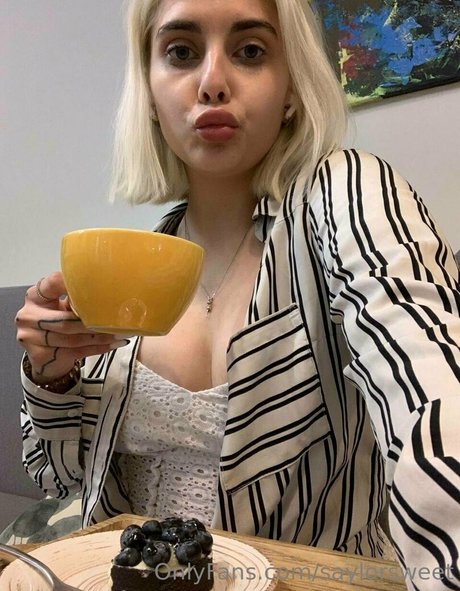 saylorsweet model perfect pic