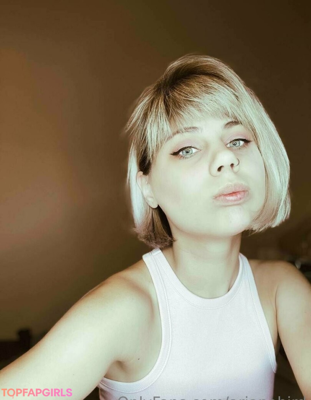 petite skinny onlyfans beautiful photo