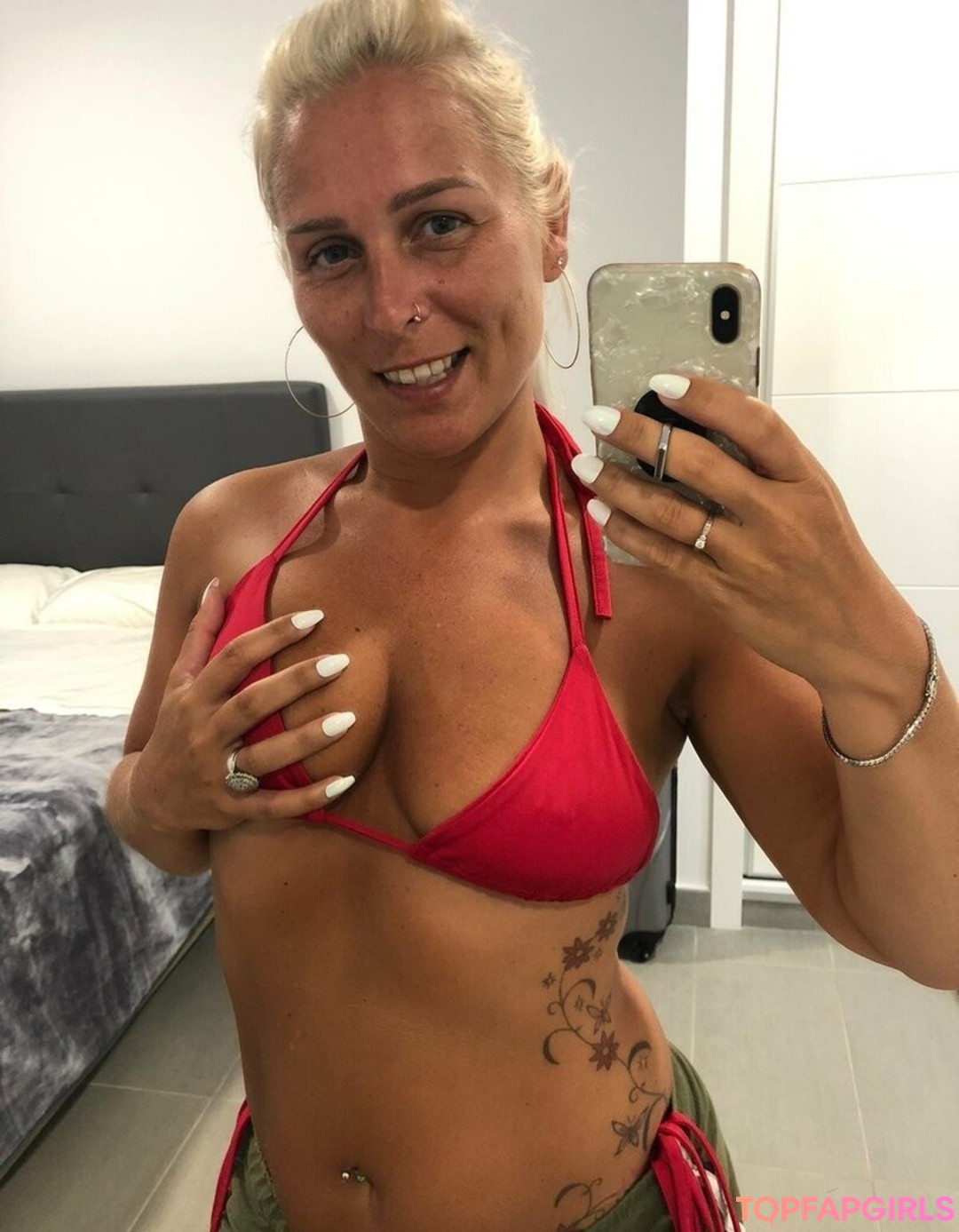 petite blonde milf onlyfans hot nude archive