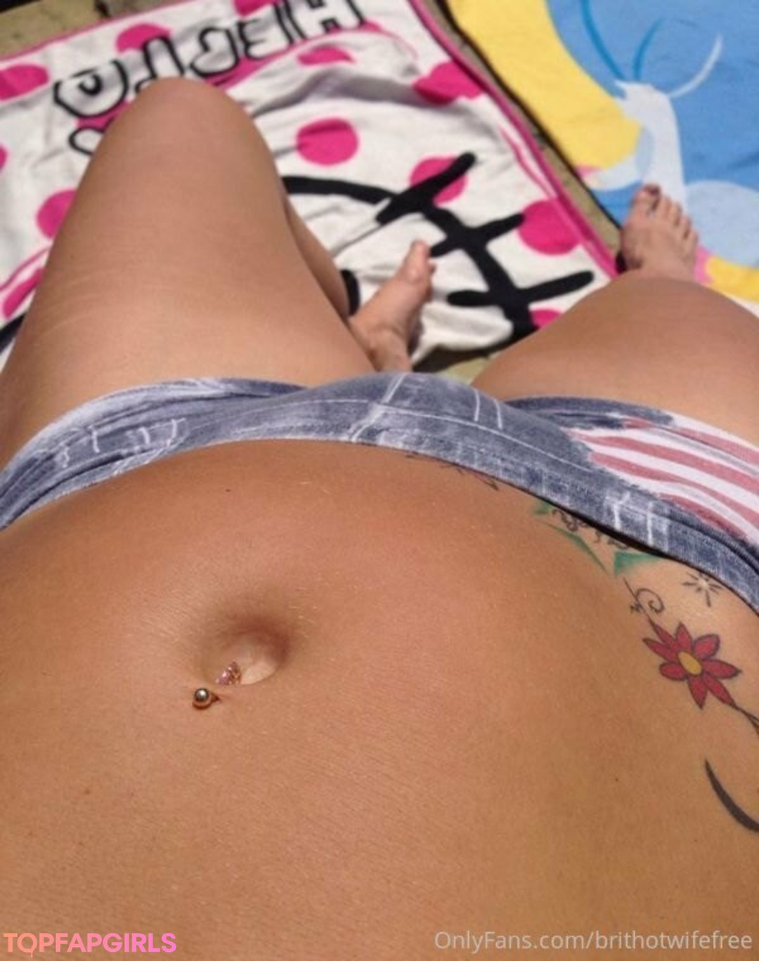 ukhotwifecouple high quality pornstar pics