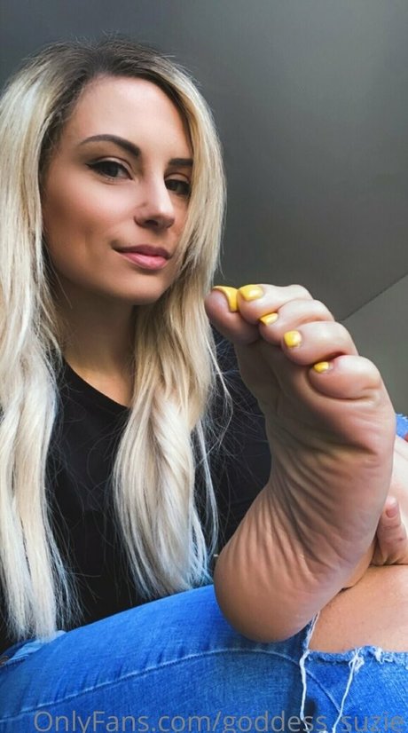 goddess suzie pornographic model images