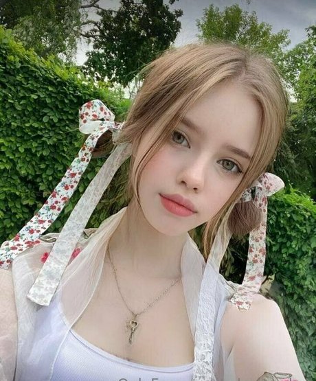 crln carolyn naked pornstar galleries