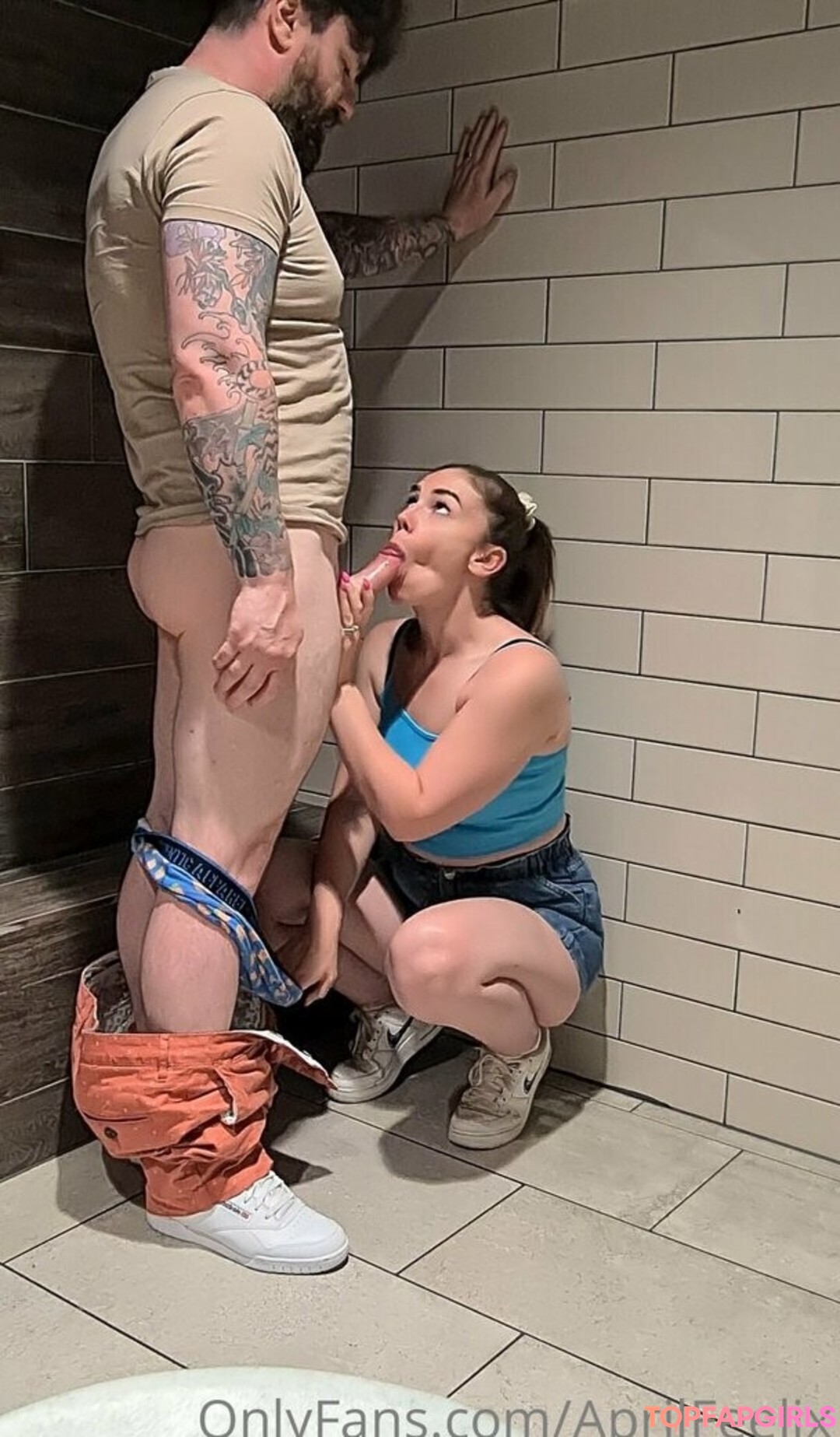aprilfeelixfree beautiful pornstar pic