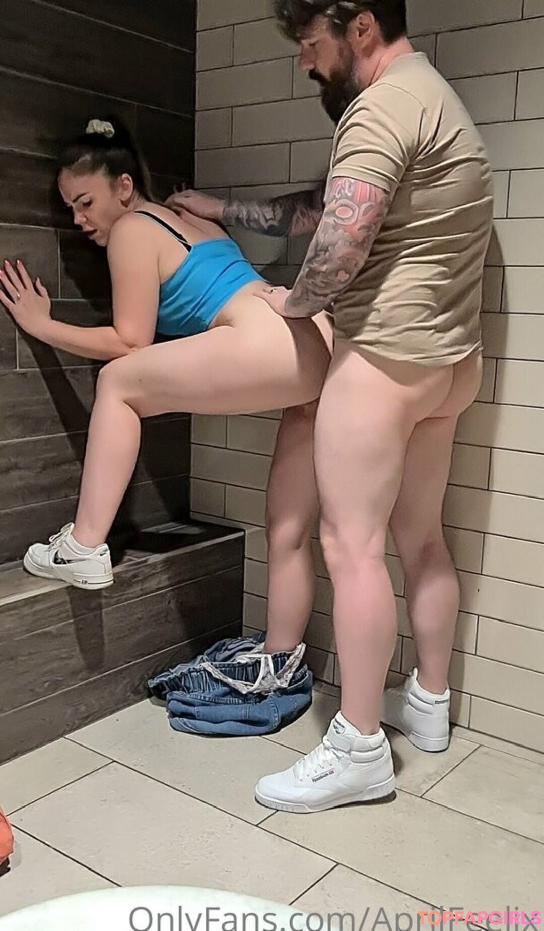 aprilfeelixfree model hd pics