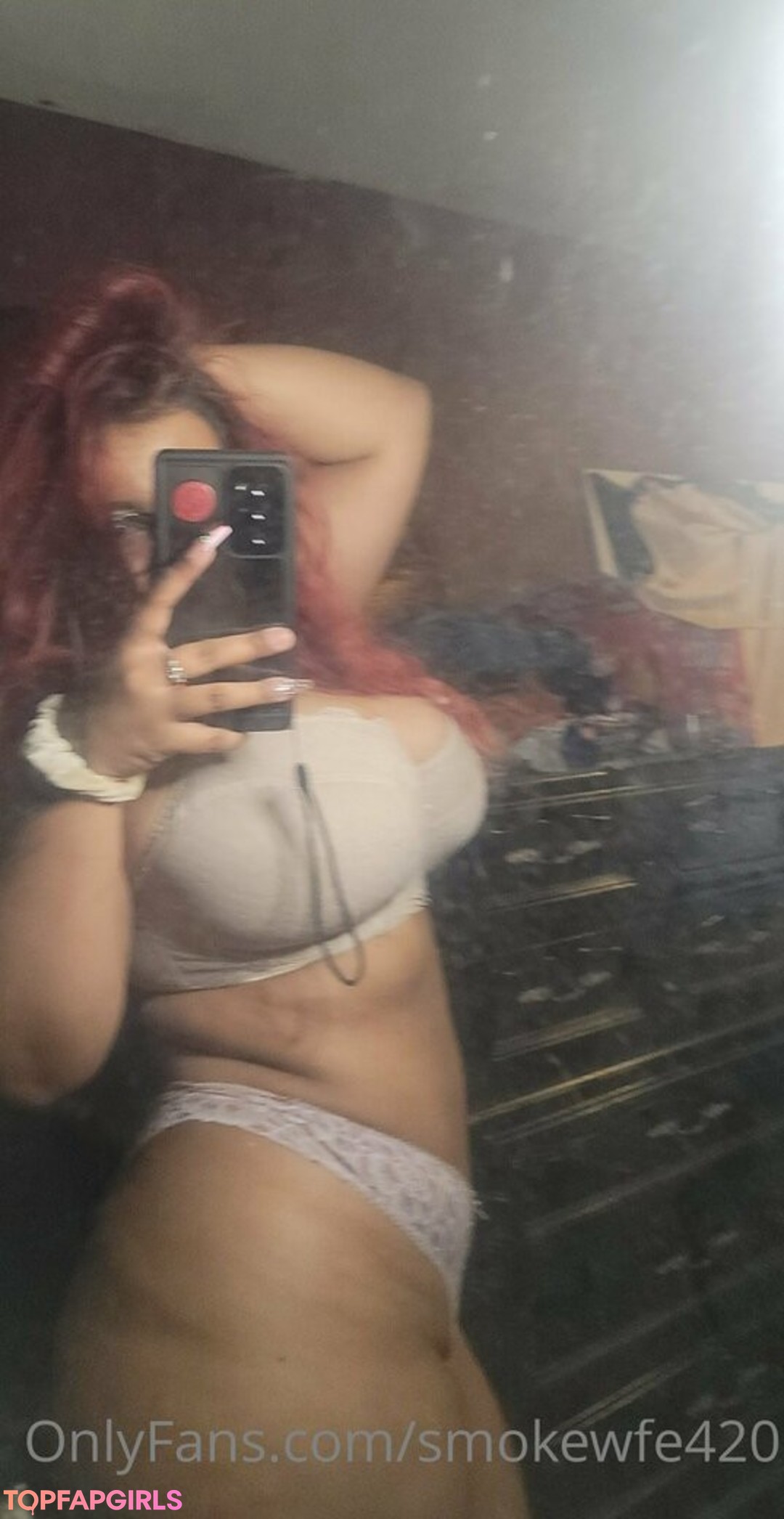 smokewfe420 nude model photos