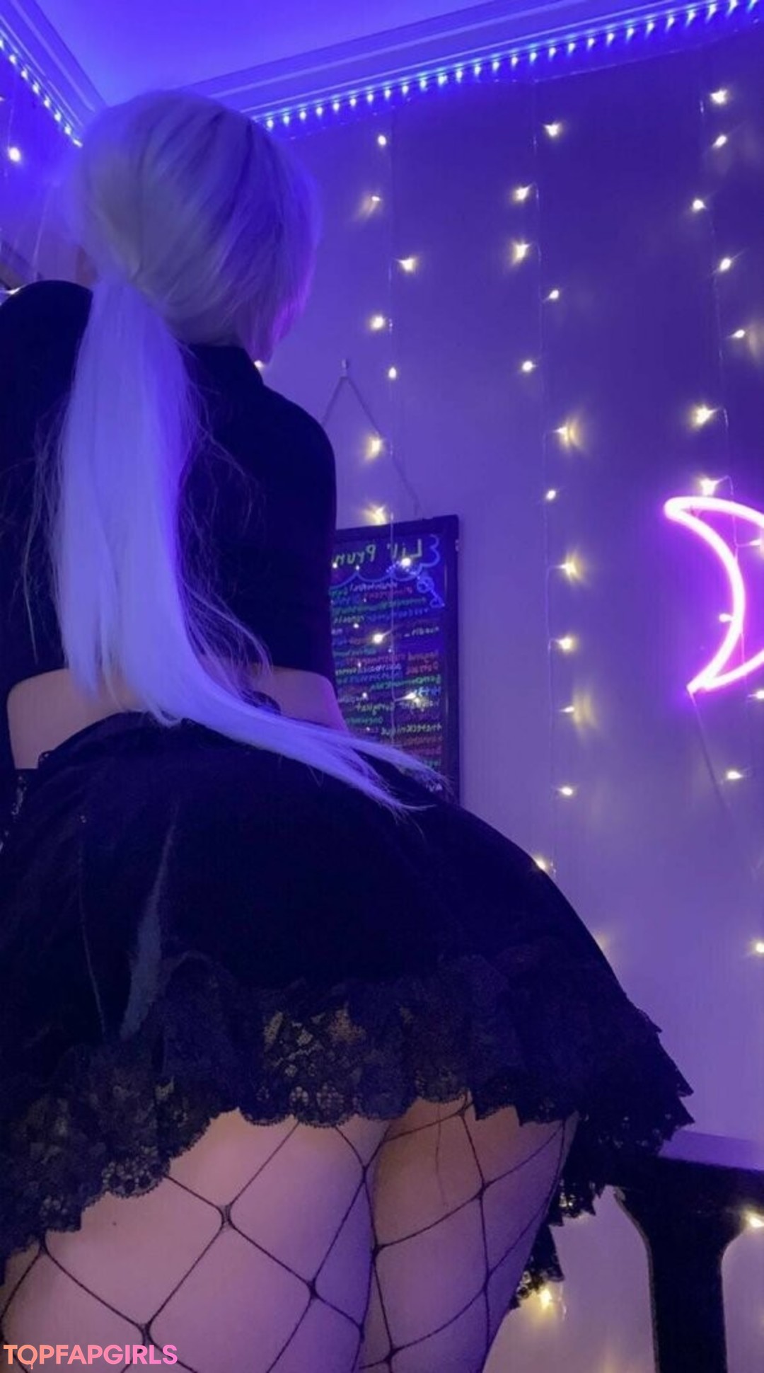 Silentprune pornstar nude archive