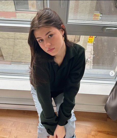 blowjob cum in mouth onlyfans pretty picture