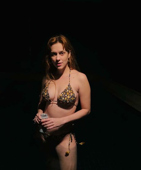 Sophia Abrahao star high quality pictures