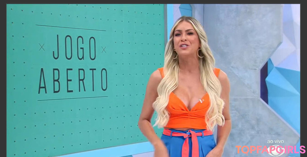 Renata Fan pretty model photos