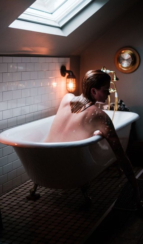 british milf onlyfans sexy nude gallery