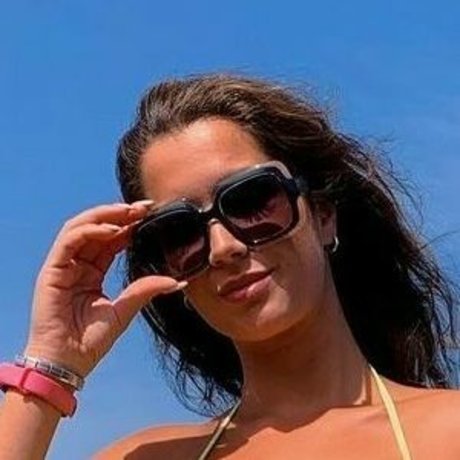 gloryhole wife onlyfans porno gallery