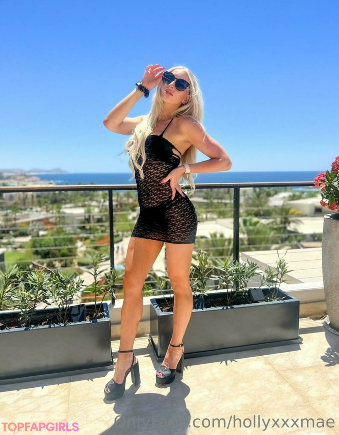 hollyxxxmae pornstar pretty pics