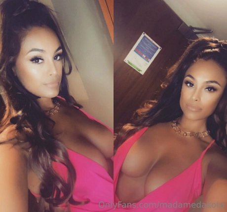 madamedakota art model photo