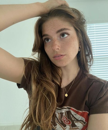 Hannah Stein beautiful actress images