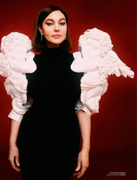 Monica Bellucci hot star pic