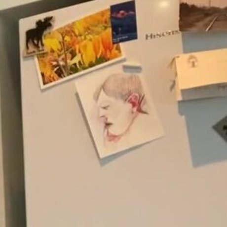 Elle T adult model picture