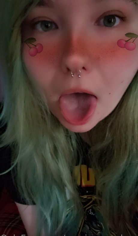 cassiequeenboo top profile image