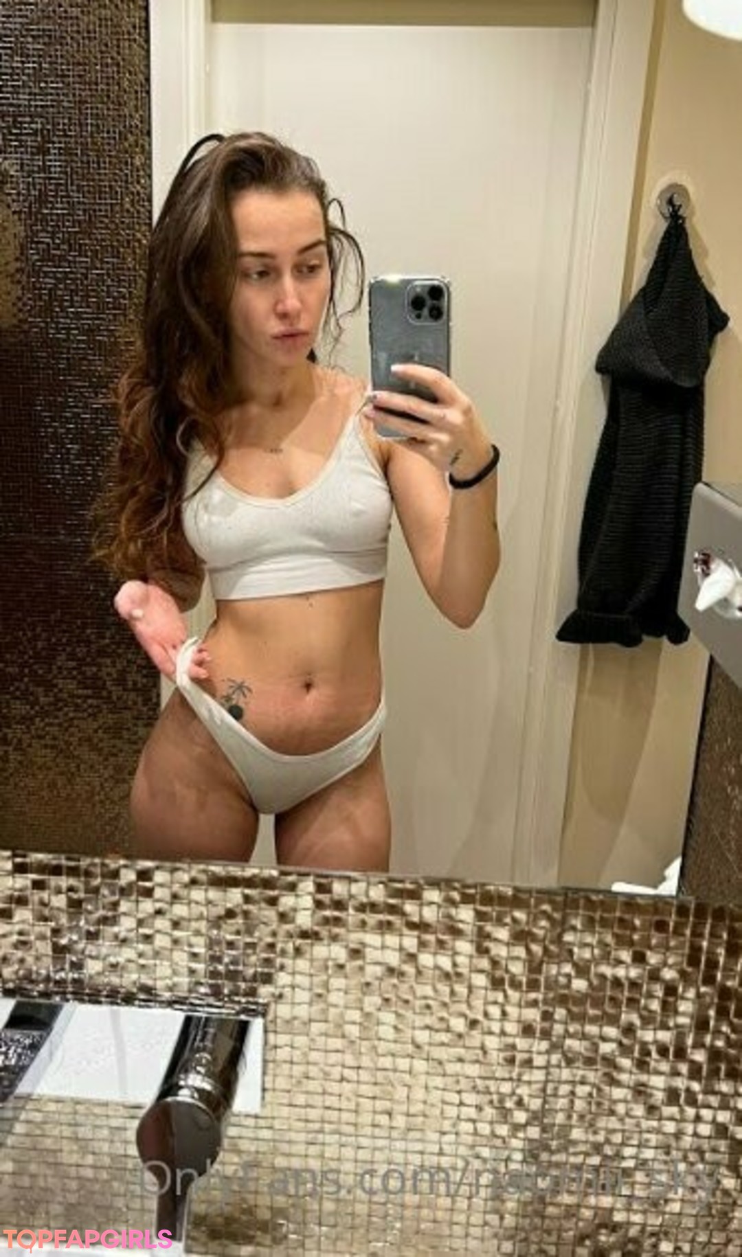 swim onlyfans art xxx archive